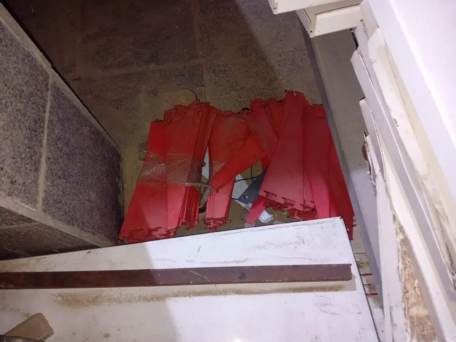 قفسه طبقه ای اهنی باام دی اف اماده مخصوص مغازه|فروشگاه و مغازه|بندرعباس, |دیوار