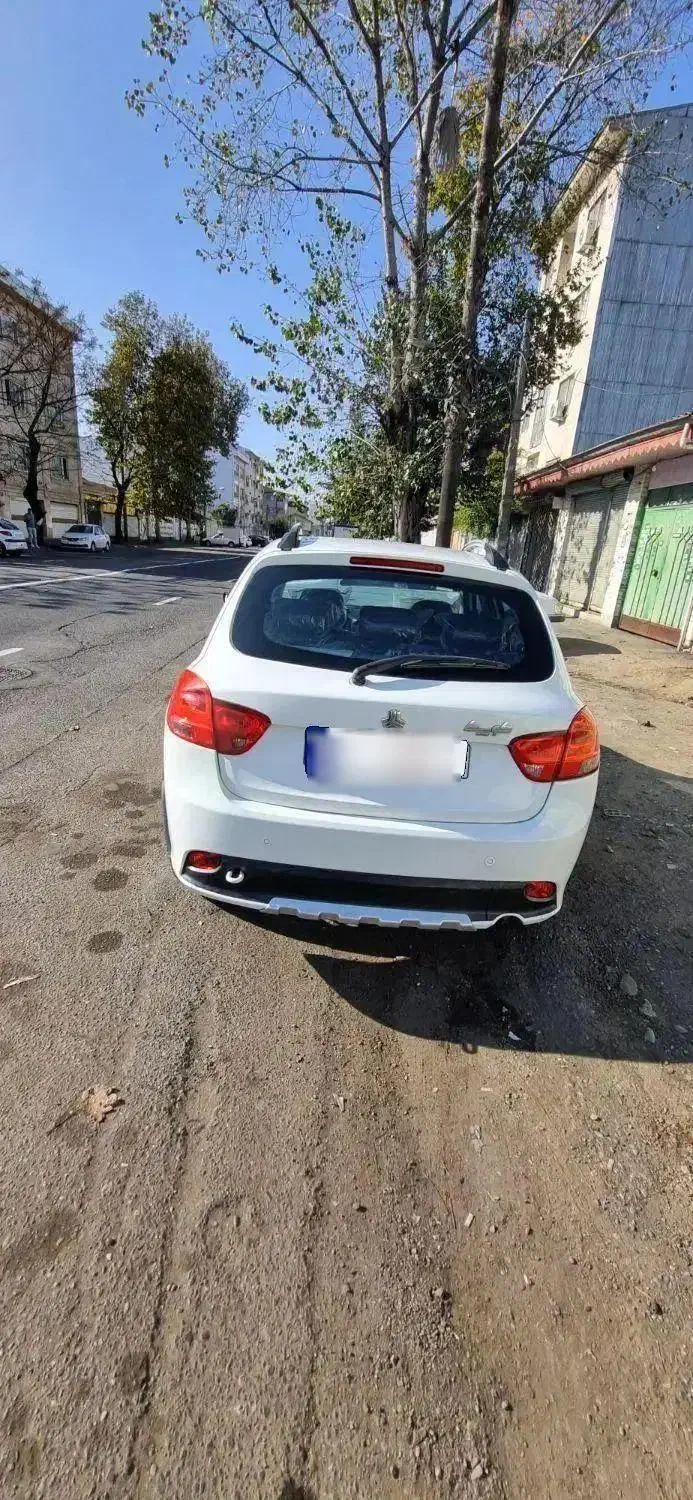 کوئیک ۱۴۰۱ کارمندی،بی رنگ بی ضربه کم کارکرد|خودرو سواری و وانت|رشت, آزادگان|دیوار