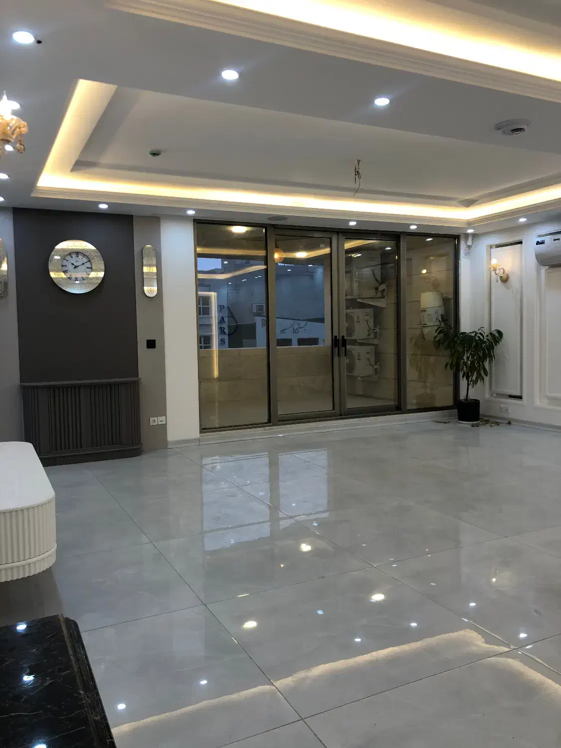 آپارتمان130متر/متریال برند/تاپ لوکیشن/بدون مشابه|فروش آپارتمان|اهواز, گلستان|دیوار