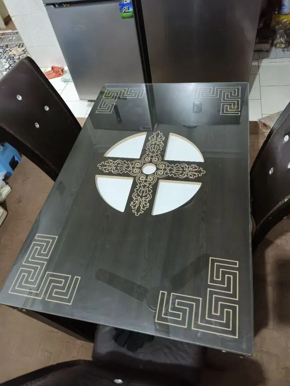 میز غذا خوری|میز و صندلی غذاخوری|بندر گناوه, |دیوار