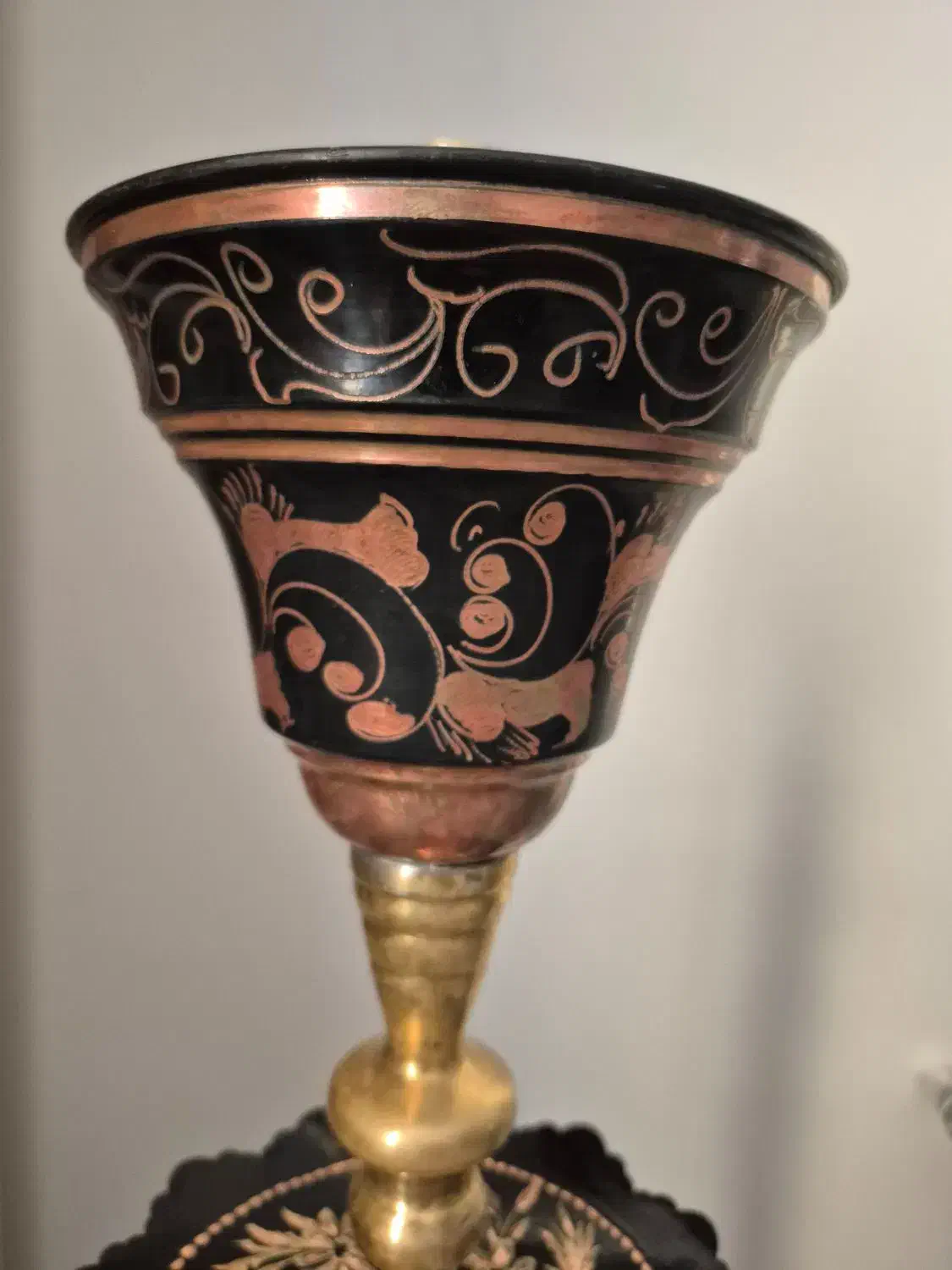 قلیان انتیک . برنجی . مسی|صنایع دستی و سایر لوازم تزئینی|قزوین, |دیوار