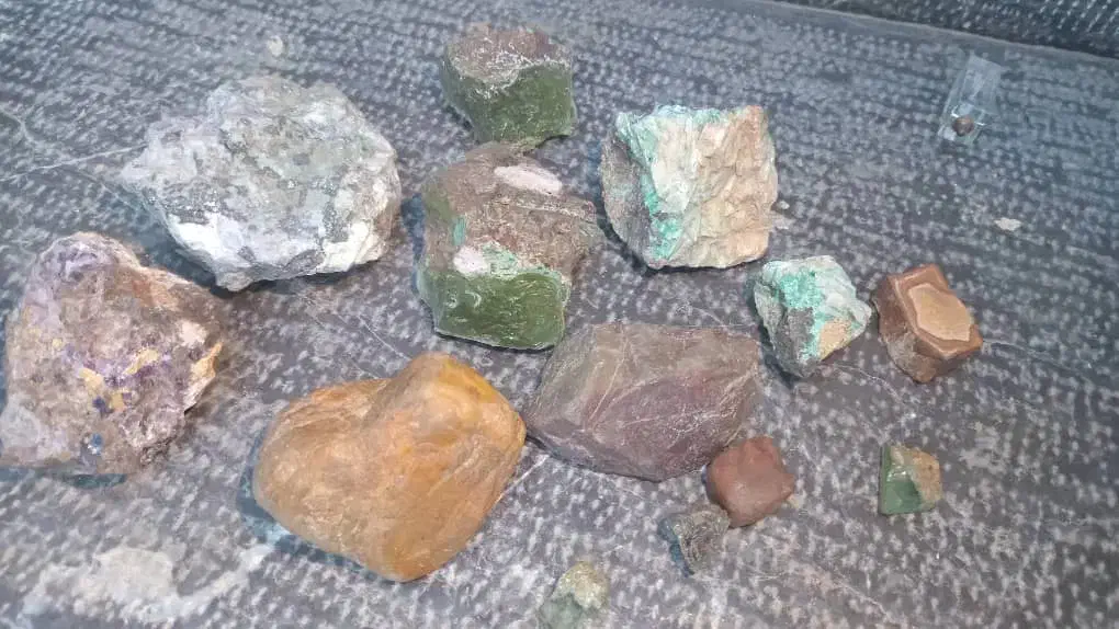 سنگهای قیمتی قیمت توافقی|جواهرات|اصفهان, همت‌آباد|دیوار