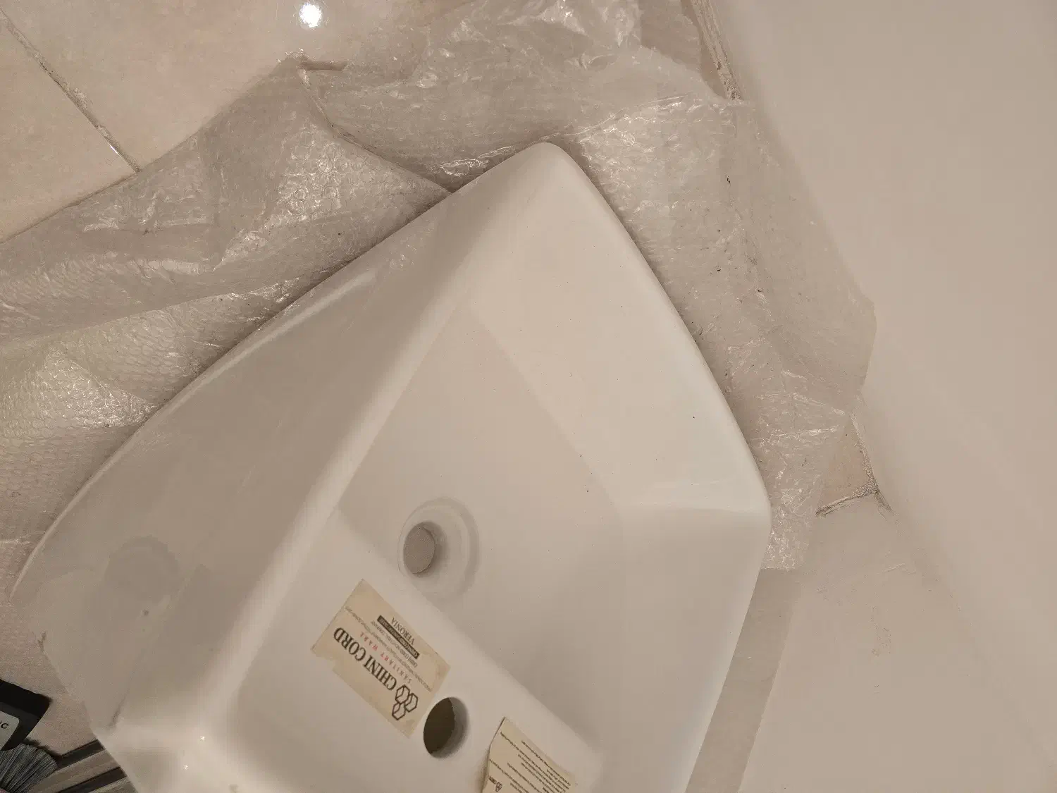 روشویی وال هنگ|لوازم سرویس بهداشتی|بابل, |دیوار