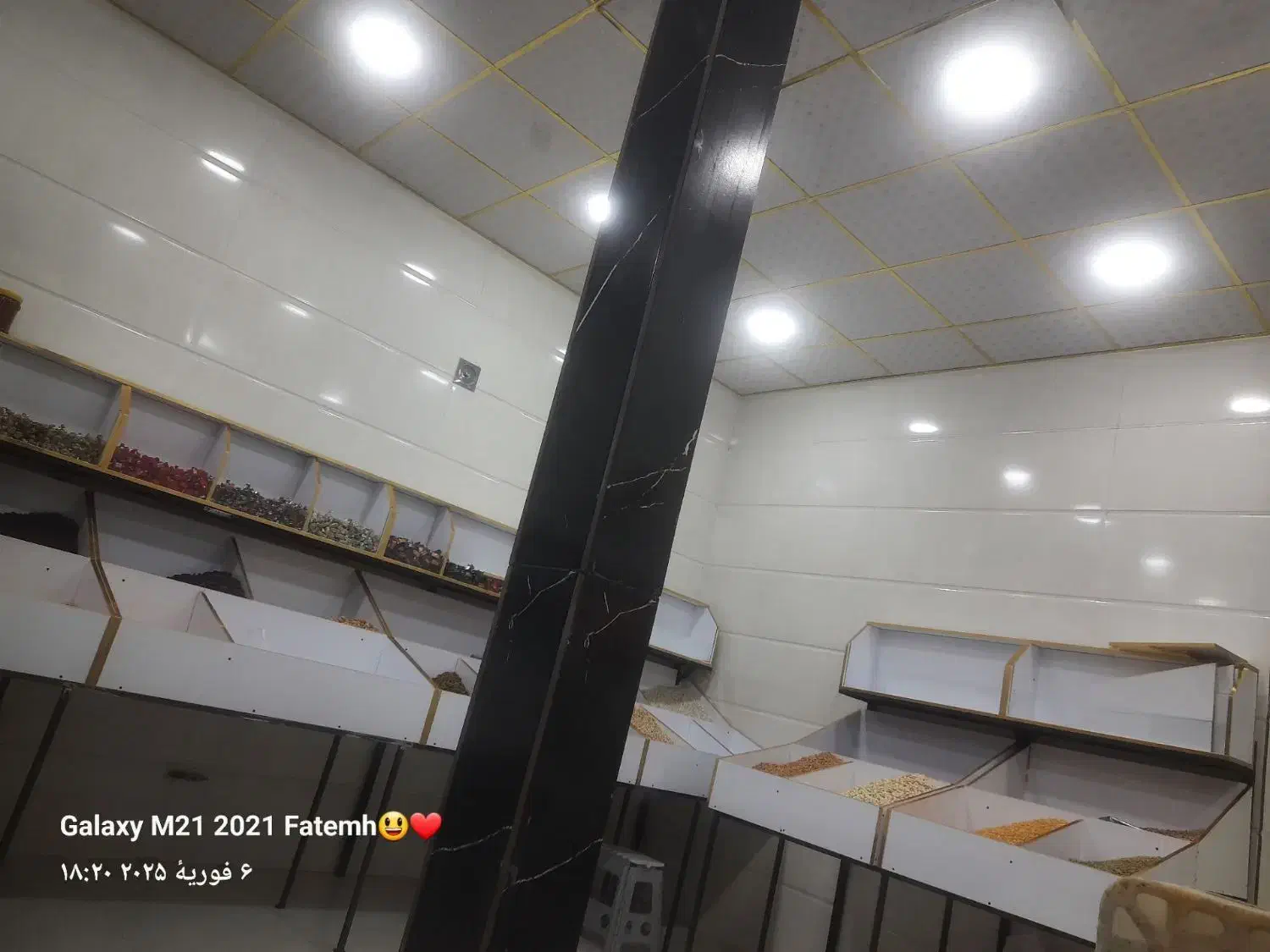 واگذاری مغازه|اجارهٔ مغازه و غرفه|قم, وادی السلام|دیوار