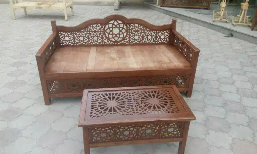 تخت ومبل ومیزگره چینی چوبی بصورت نقدی واقساط|مبلمان خانگی و میز عسلی|خمینیشهر, |دیوار