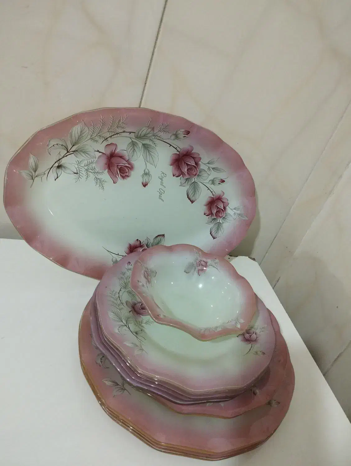 تمام سرویس ها اکروپال هست سه سرویس|ظروف سرو و پذیرایی|نیشابور, شهرک رضوی|دیوار