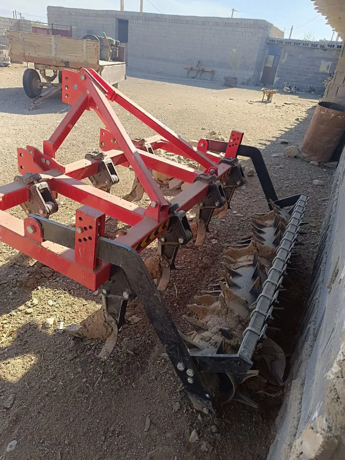 کودپاش وچیزل وتراکتور|ماشینآلات صنعتی|سده (فارس), |دیوار