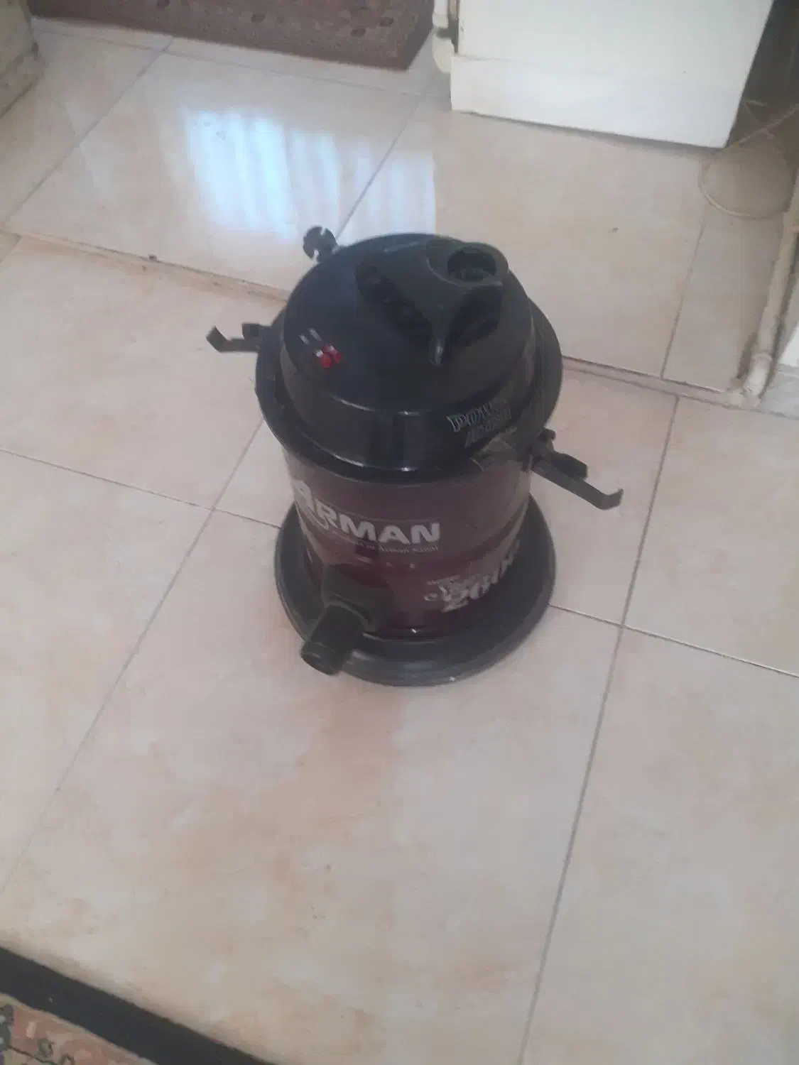 جارو برقی آلمان اصل|جاروبرقی، جارو شارژی، بخارشو|اصفهان, سرچشمه|دیوار