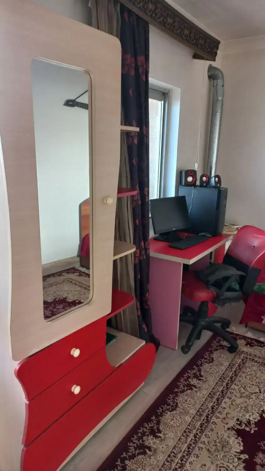 سرویس خواب نوجوان|تخت و سرویس خواب|گلوگاه, |دیوار