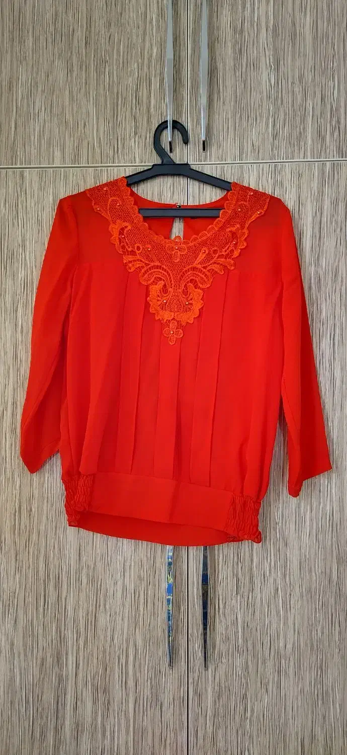 لباس نو و سالم|لباس|بناب, |دیوار