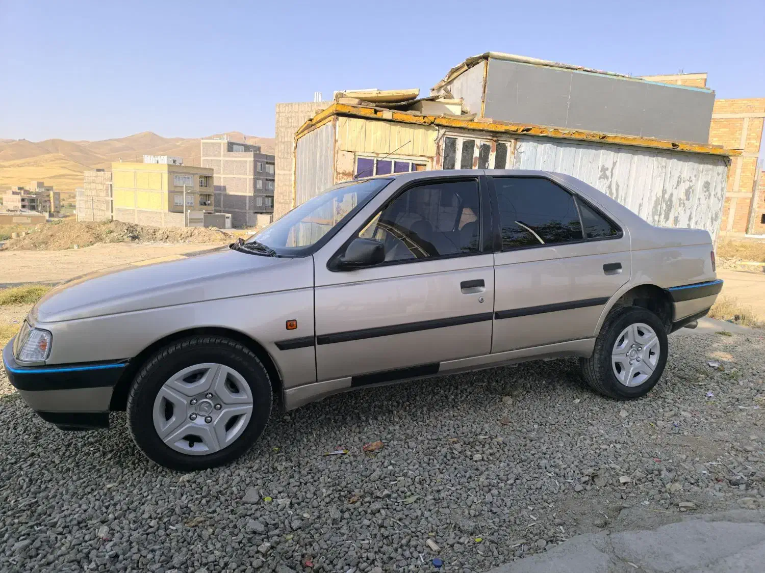 پژو ۴۰۵|خودرو سواری و وانت|سقز, |دیوار