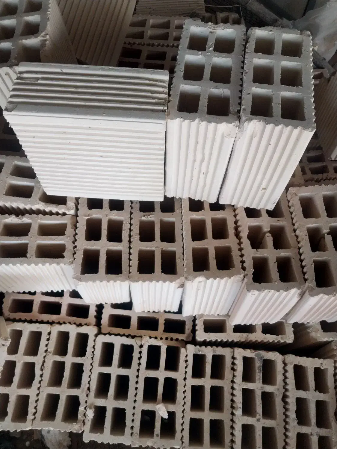 آجر سفال قیمت مناسب آجر سفال دیوار تیغه|مصالح و تجهیزات ساختمان|شاهین‌شهر, گزبرخوار|دیوار