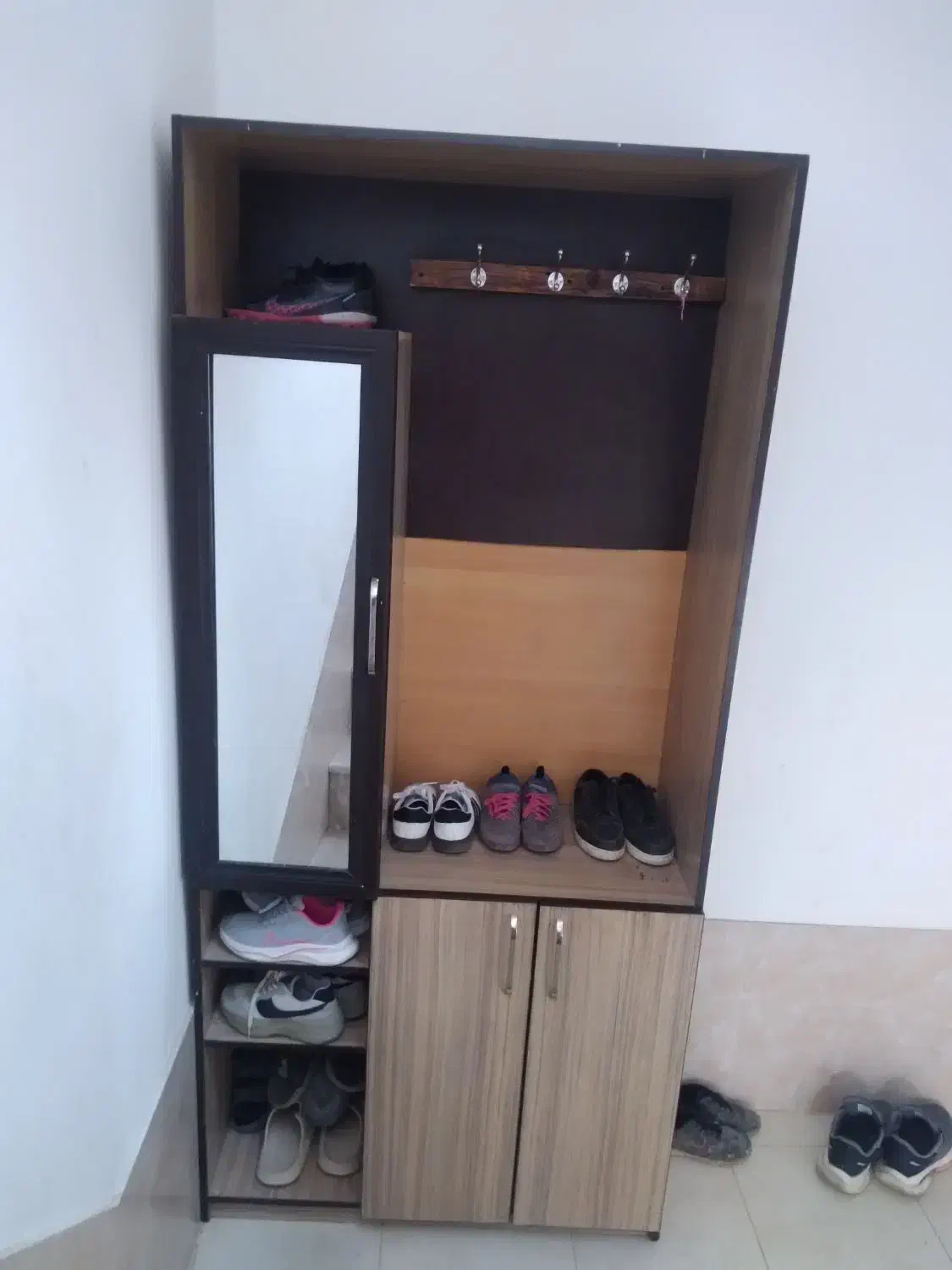 جاکفشی جادار آینه دار|جاکفشی، کمد، دراور|شیراز, شریف‌آباد|دیوار