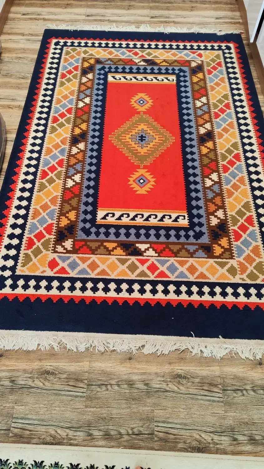 فرش آشپزخانه ۴ متری و ۱/۵ متری و دم دری|فرش|بیرجند, |دیوار