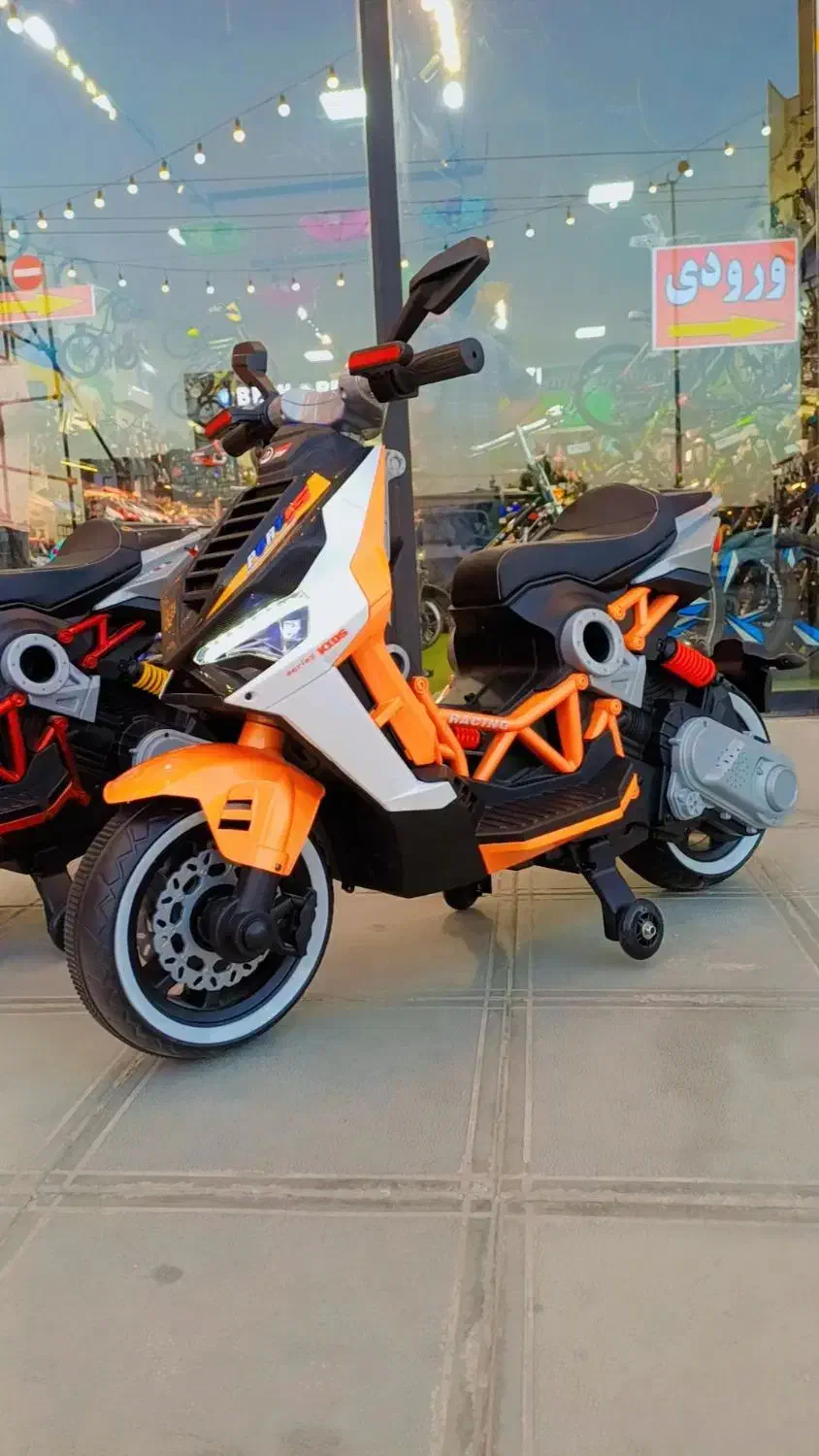 موتورشارژی racing رنگ متالیک ماشین شارژی|اسباب و اثاث بچه|مشهد, توس (بلوار توس)|دیوار