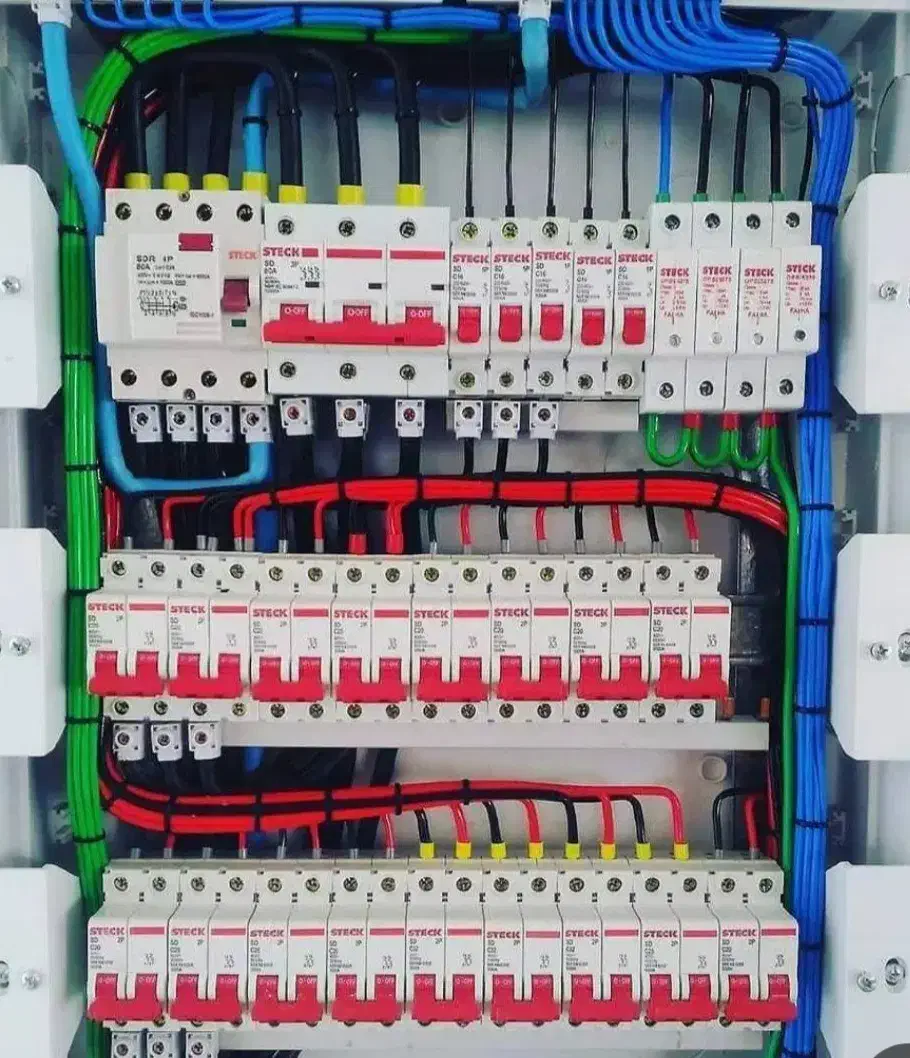 برقکار ساختمان|خدمات پیشه و مهارت|بروجرد, |دیوار