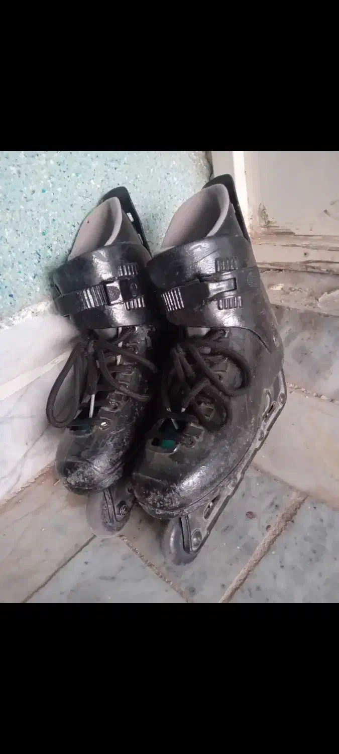 کفش اسکیت|دوچرخه، اسکیت، اسکوتر|بیرجند, |دیوار