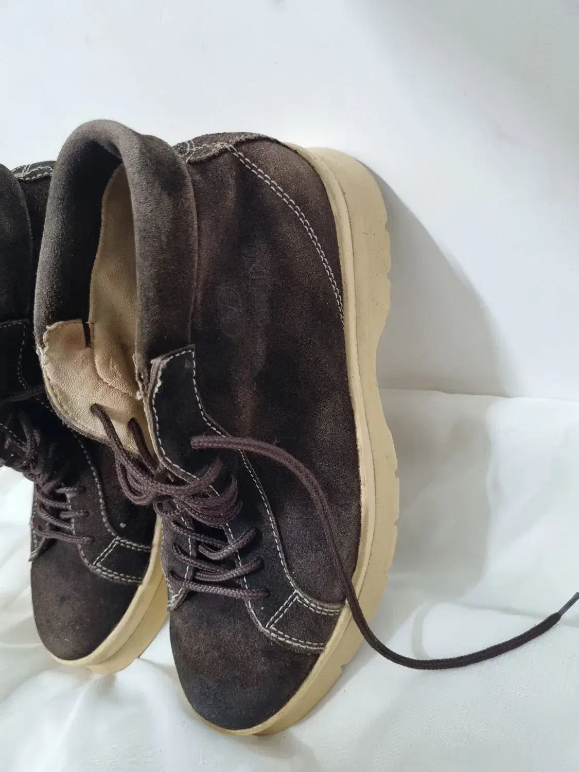 کفش اسپرت وارداتی|کیف، کفش، کمربند|نیشابور, امام|دیوار