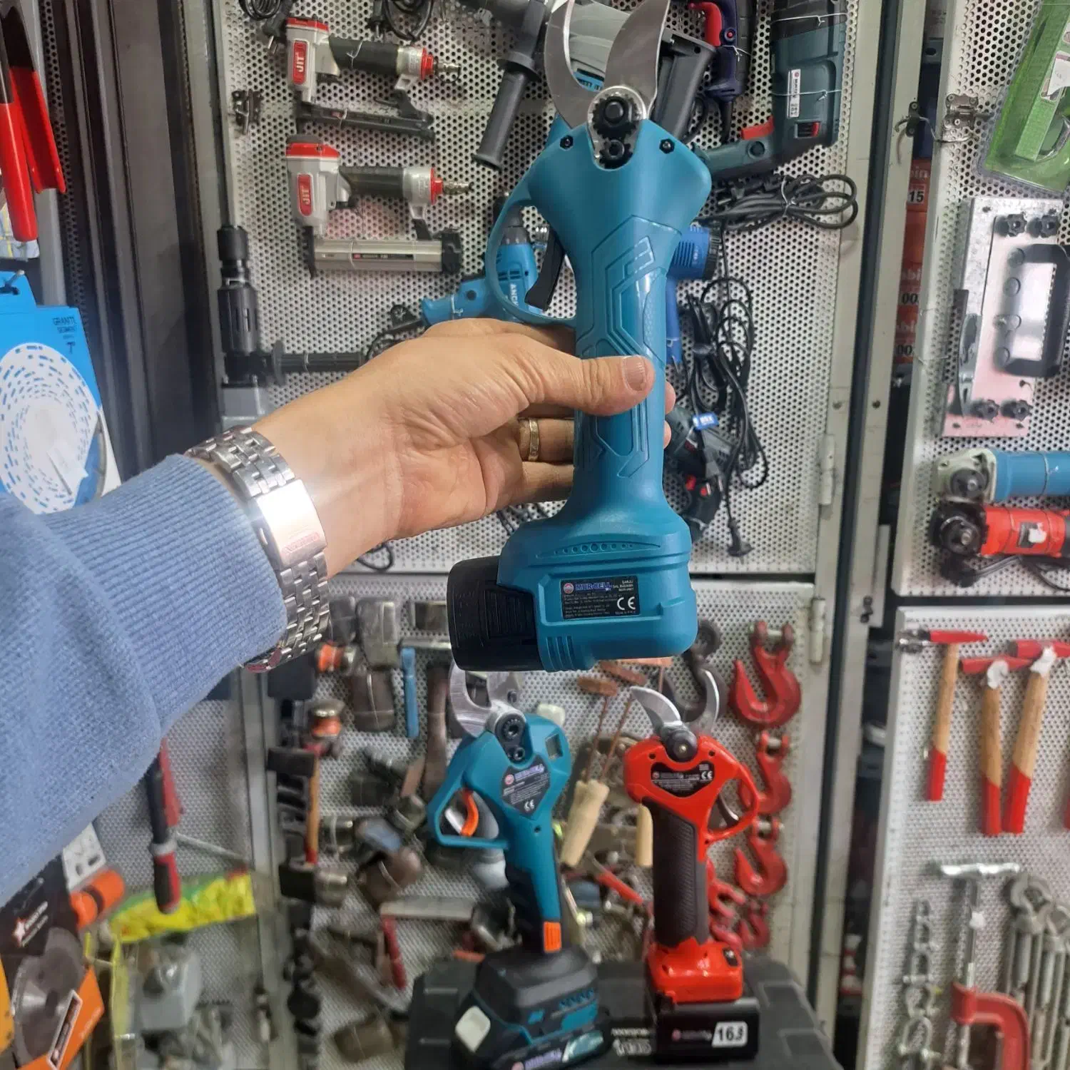 قیچی شارژی|ابزارآلات|ارومیه, |دیوار