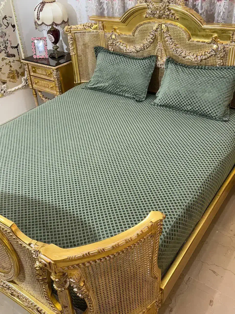 کاور تشک های زیبا از جنس مخمل|رختخواب، بالش، پتو|کرج, دهقان ویلا|دیوار