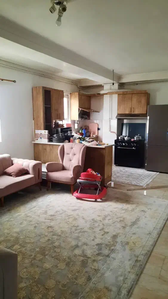 آپارتمان ۷۸متری طبقه اول سندار ۱دقیقه به مرکز شهر|فروش آپارتمان|سنگر, |دیوار