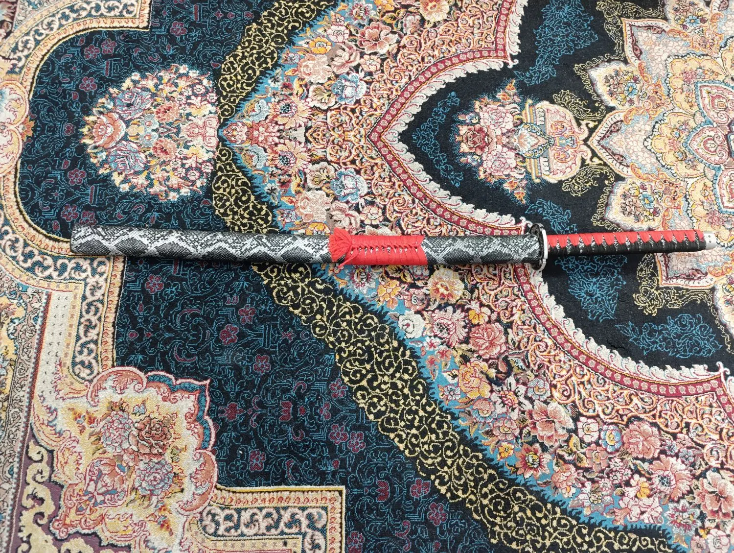 چاقو|کوهنوردی و کمپینگ|رشت, پل تالشان|دیوار
