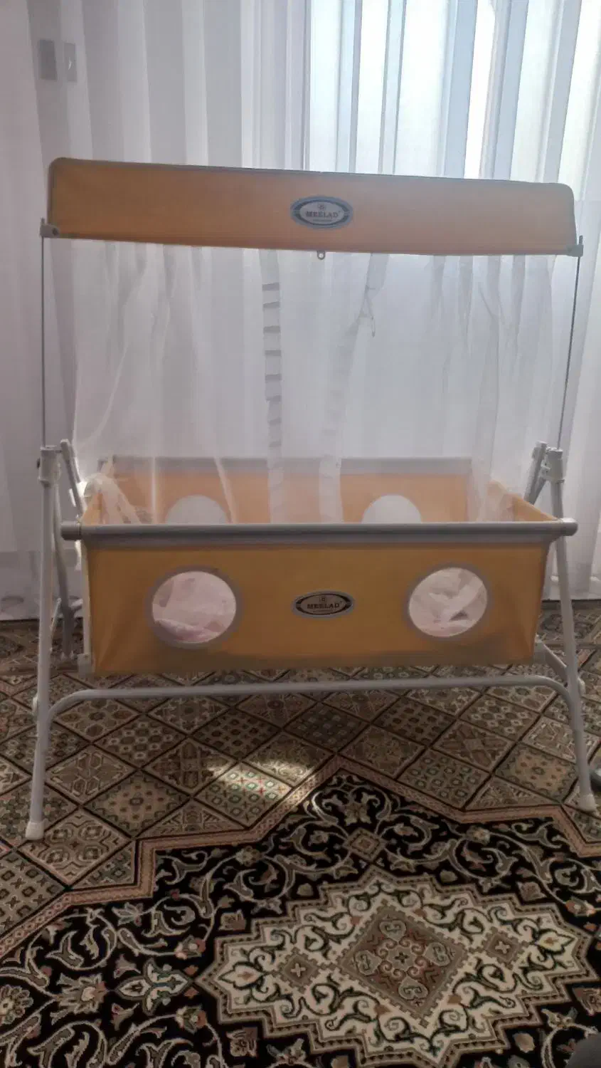 نانوی کودک|تخت و سرویس خواب|رشت, دیلمان|دیوار