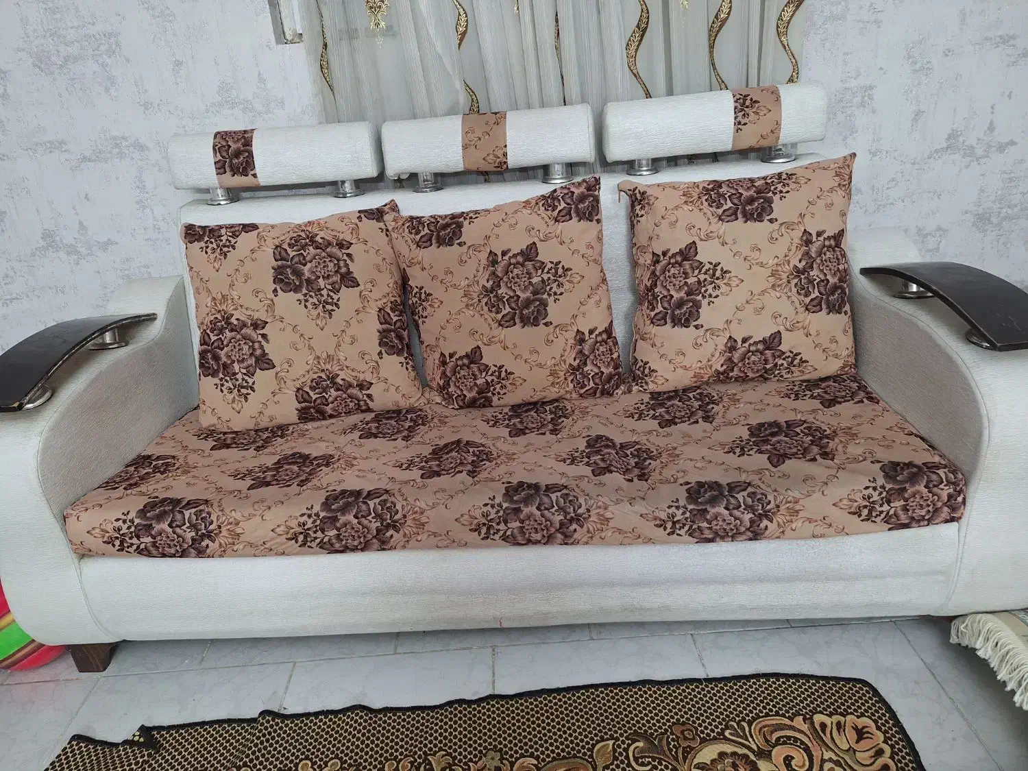 یه دست مبل هفت نفره|مبلمان خانگی و میز عسلی|ورامین, ورامین|دیوار