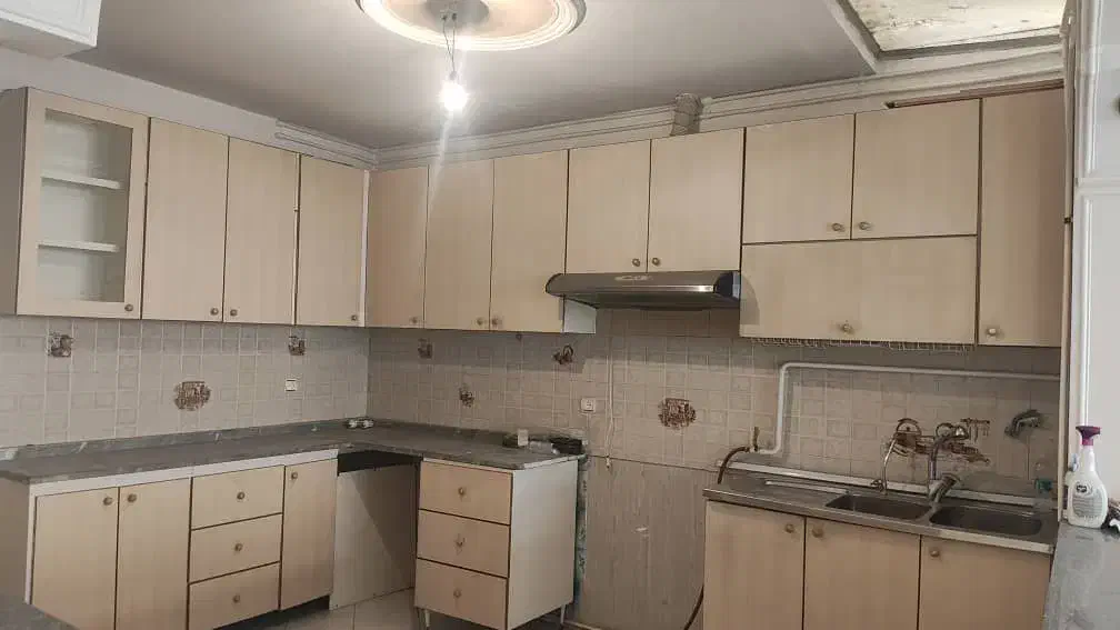 ۱۱۰ متر اباذر حاجی زاده