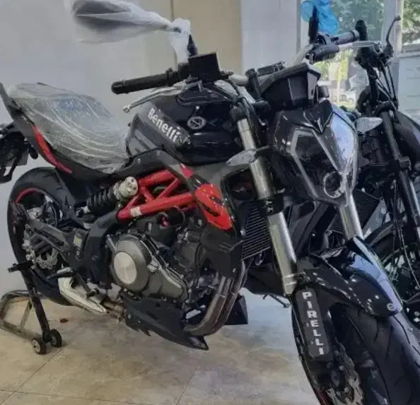 بنلی ۳۰۰|موتورسیکلت|شیراز, خلدبرین|دیوار