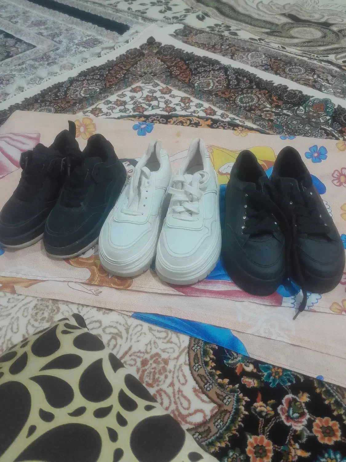 کفش|کیف، کفش، کمربند|دیواندره, |دیوار