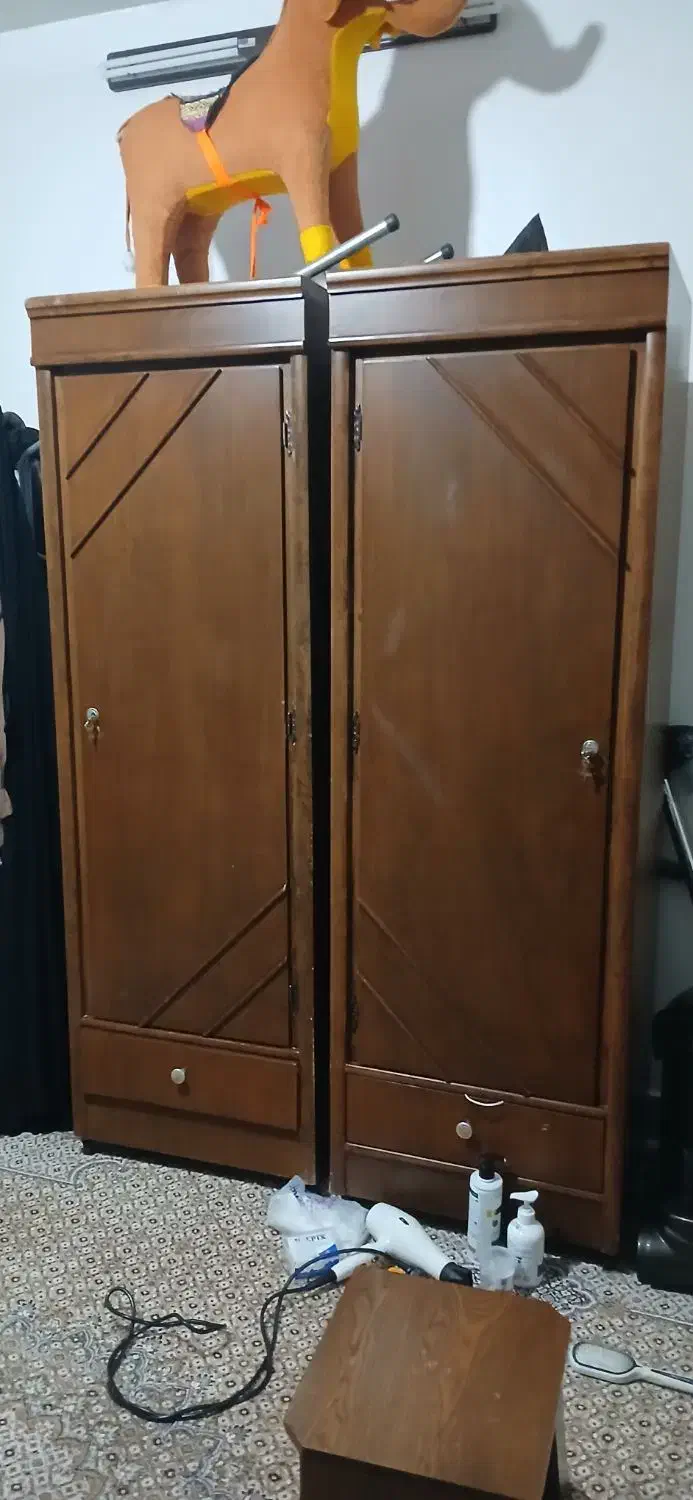 کمد لباسی و میز آرایش|جاکفشی، کمد، دراور|اصفهان, گلستان|دیوار