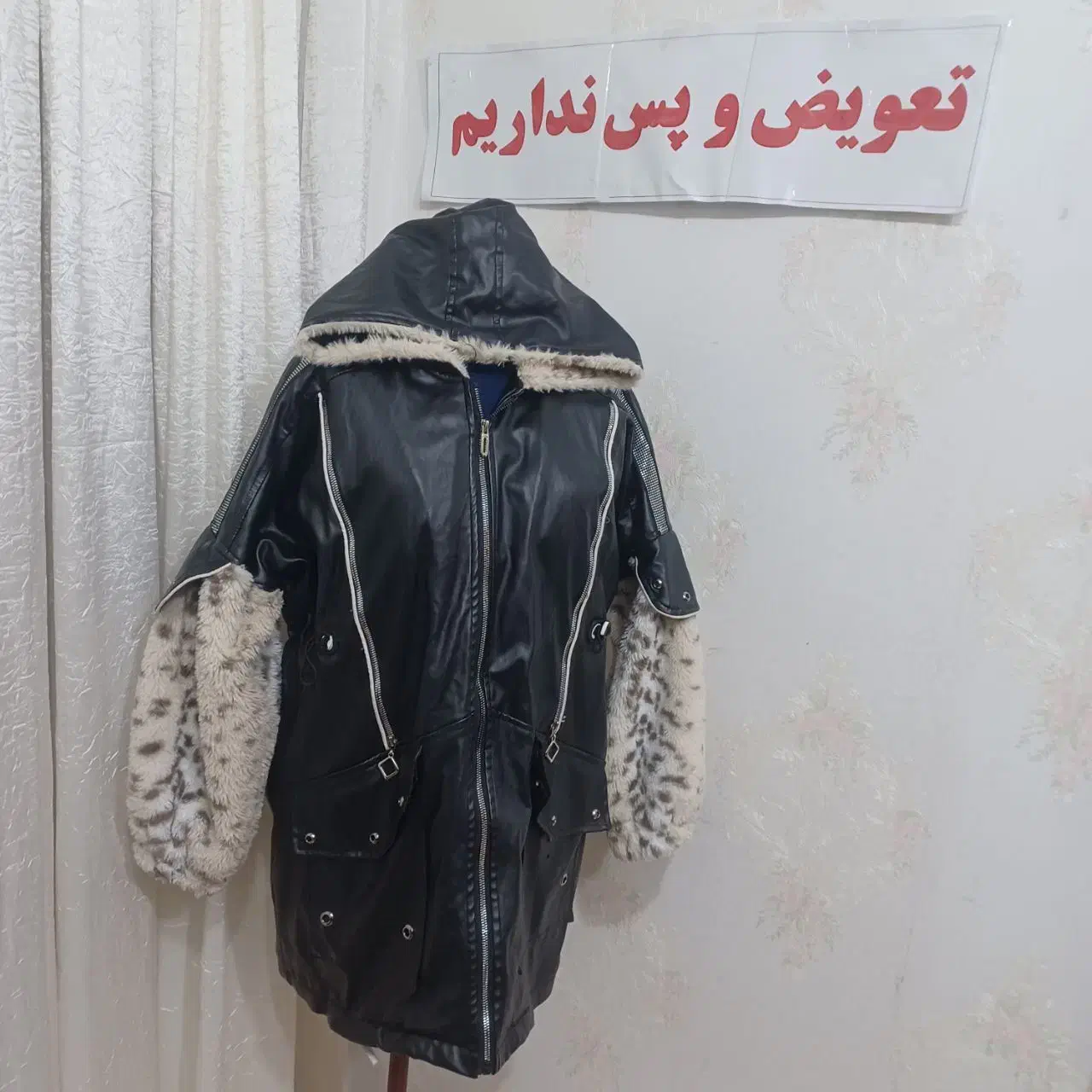 مغازه مانتو پالتو بارانی پافر دست دوم تاناکورا|لباس|خرمآباد, |دیوار