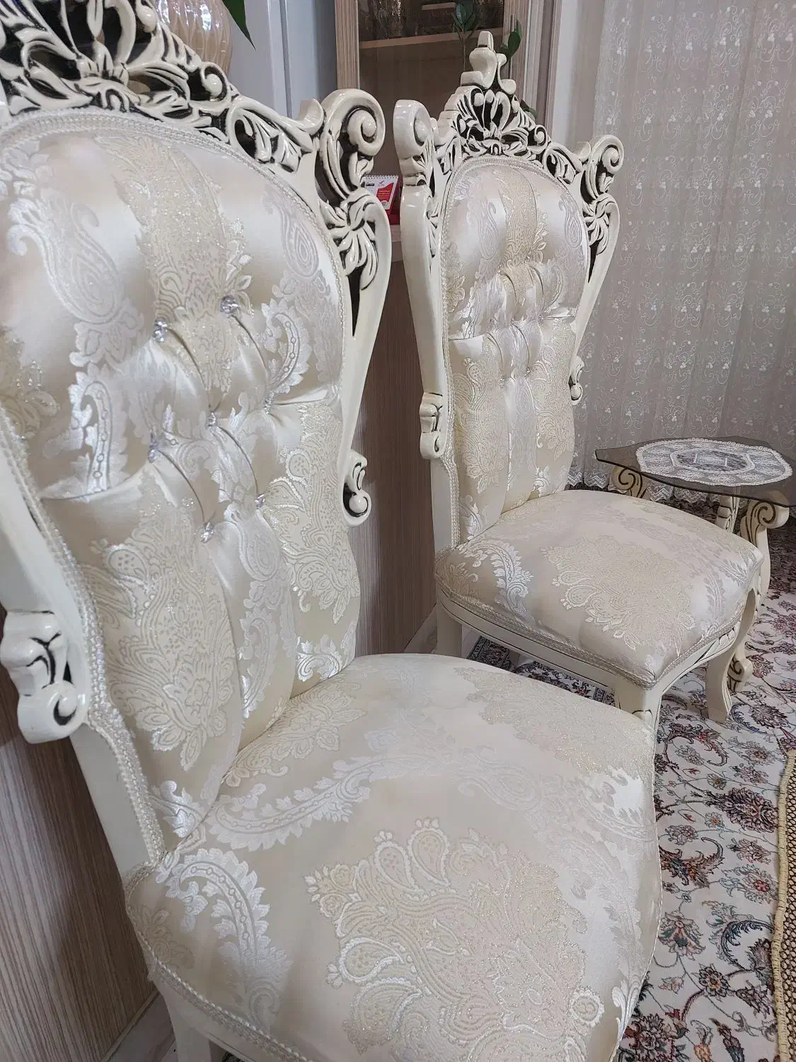 مبل سلطنتی به همراه ۳ عسلی|مبلمان خانگی و میز عسلی|ری, دولت‌آباد|دیوار