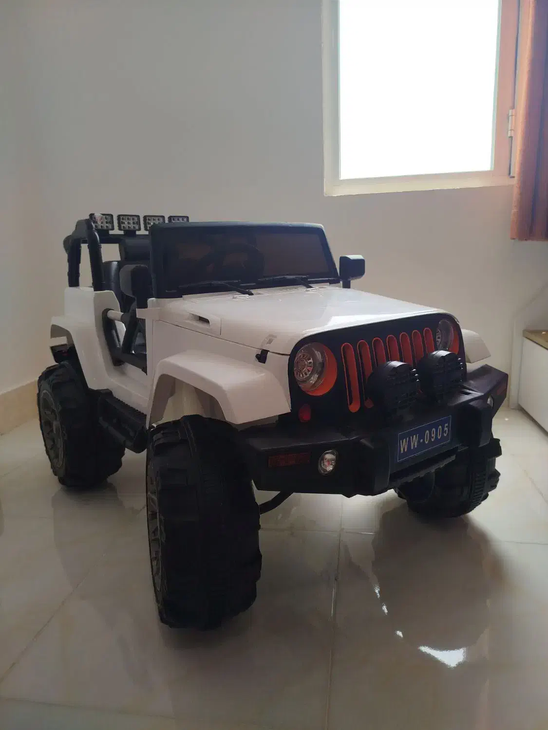 ماشین شارژی جیپ|اسباب‌بازی بچه|چابهار, |دیوار
