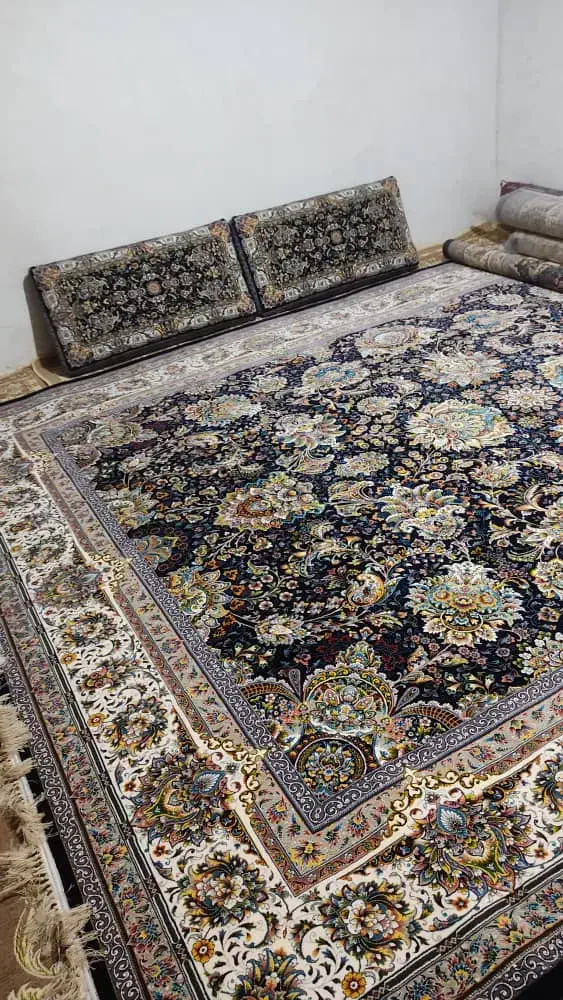 فرش ۱۲متری با نخ ابریشم|فرش|زابل, |دیوار