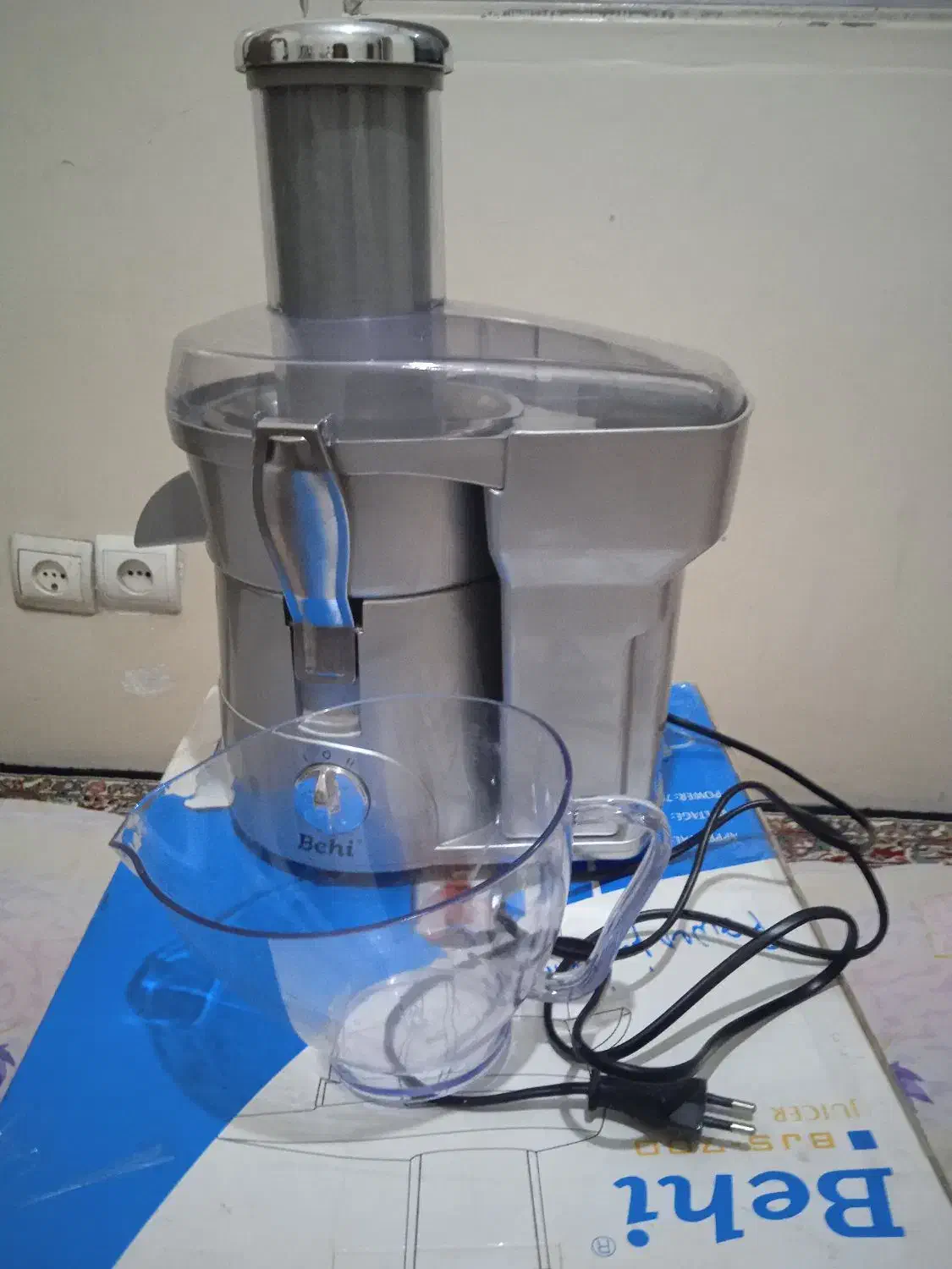 آبمیوه گیری Behi ایتالیایی|آبمیوه‌گیر و آب‌مرکبات‌گیر|ری, ظهیرآباد|دیوار