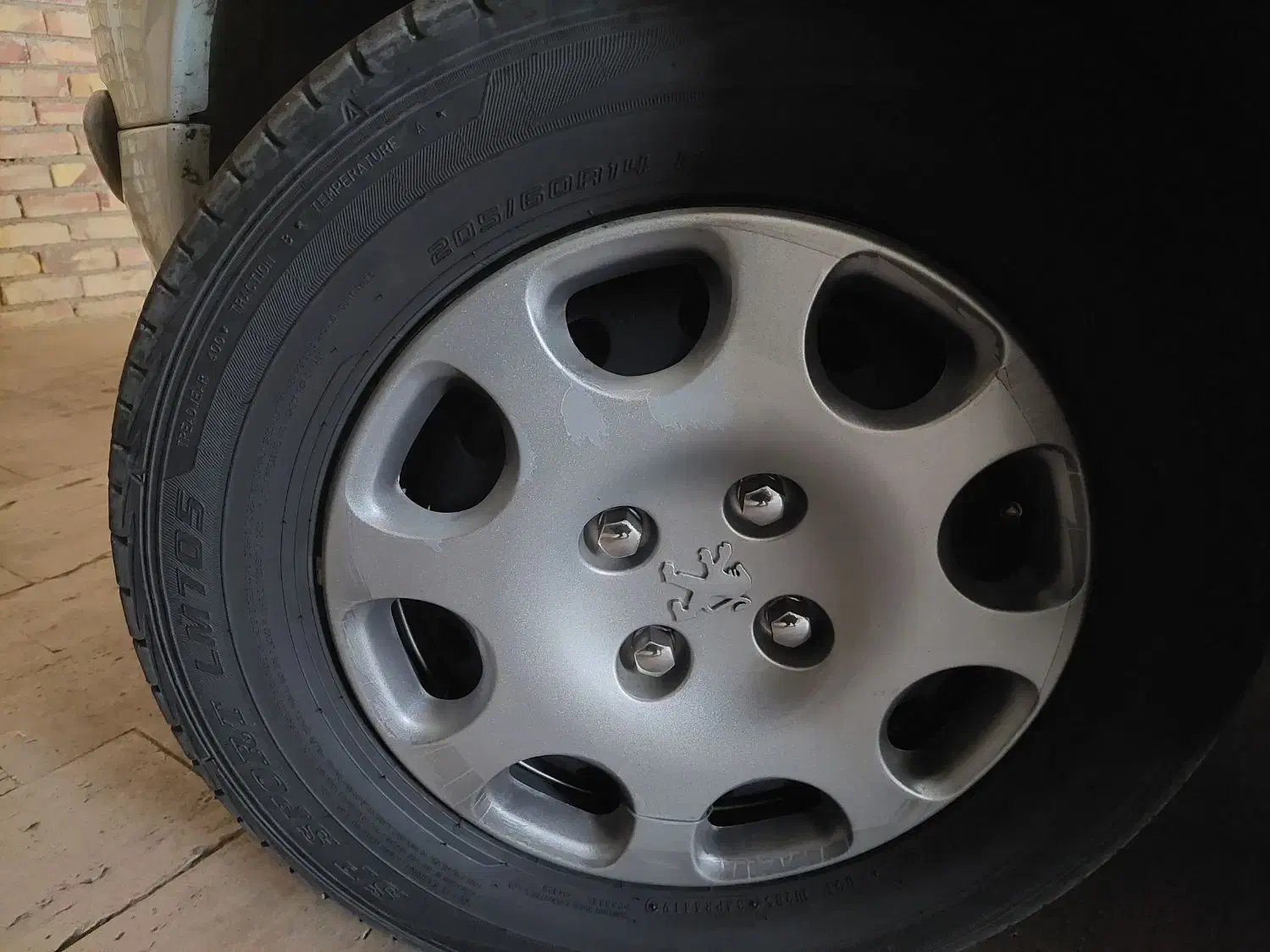 ۵ حلقه لاستیک دانلوپ ژاپن 205/60/14|قطعات یدکی و لوازم جانبی|تربت جام, پاسداران|دیوار