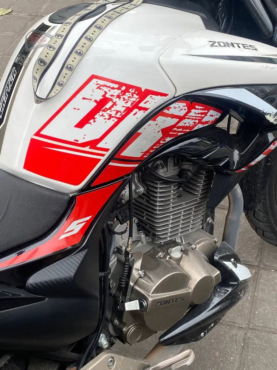 موتور زونتس ار اس ان اس بنلی مگلی|موتورسیکلت|رشت, نظری|دیوار