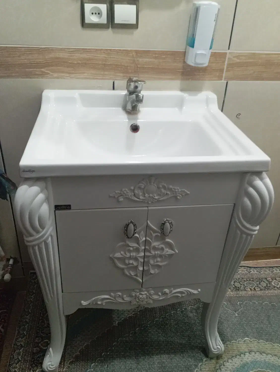 روشویی در حد صفر|لوازم سرویس بهداشتی|بانه, |دیوار