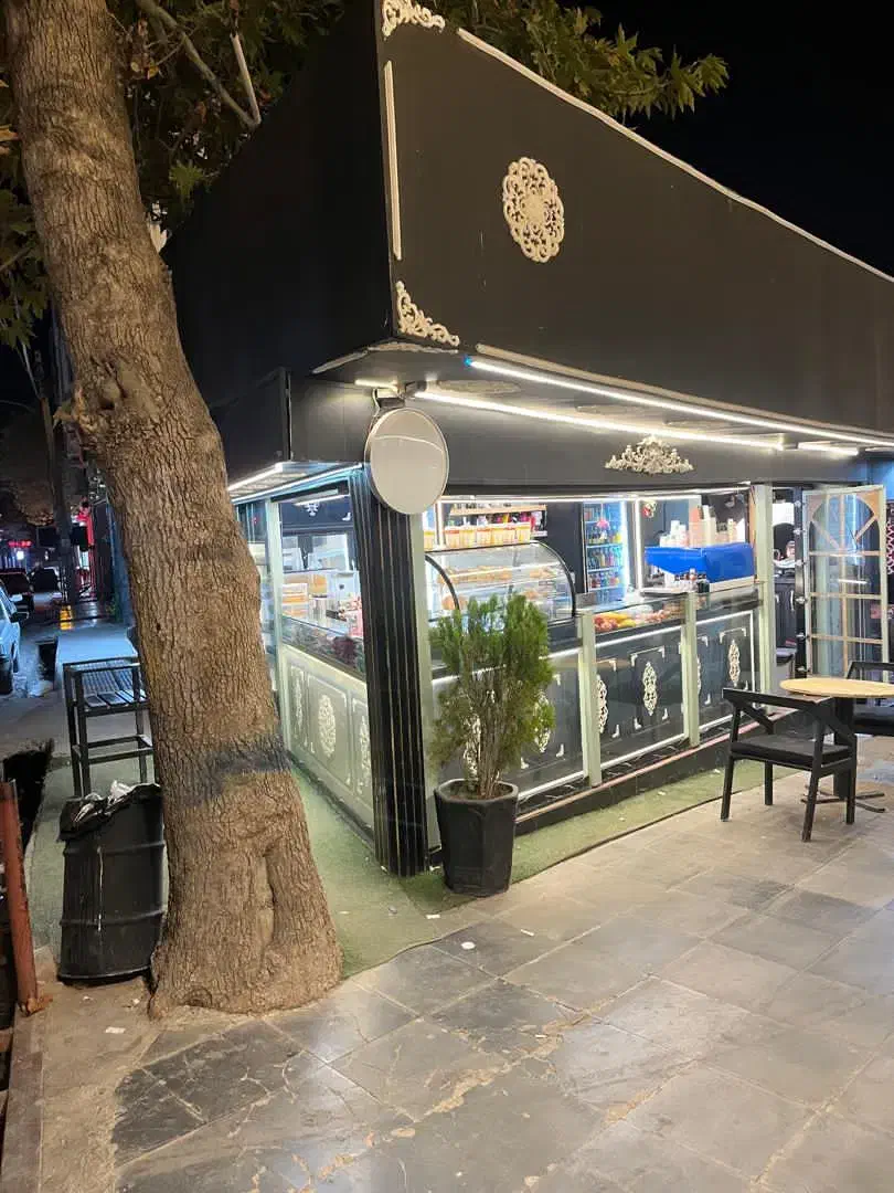 فروش کافه با تجهیزات و دکوراسیون با موقعیت عالی|کافیشاپ و رستوران|یاسوج, |دیوار