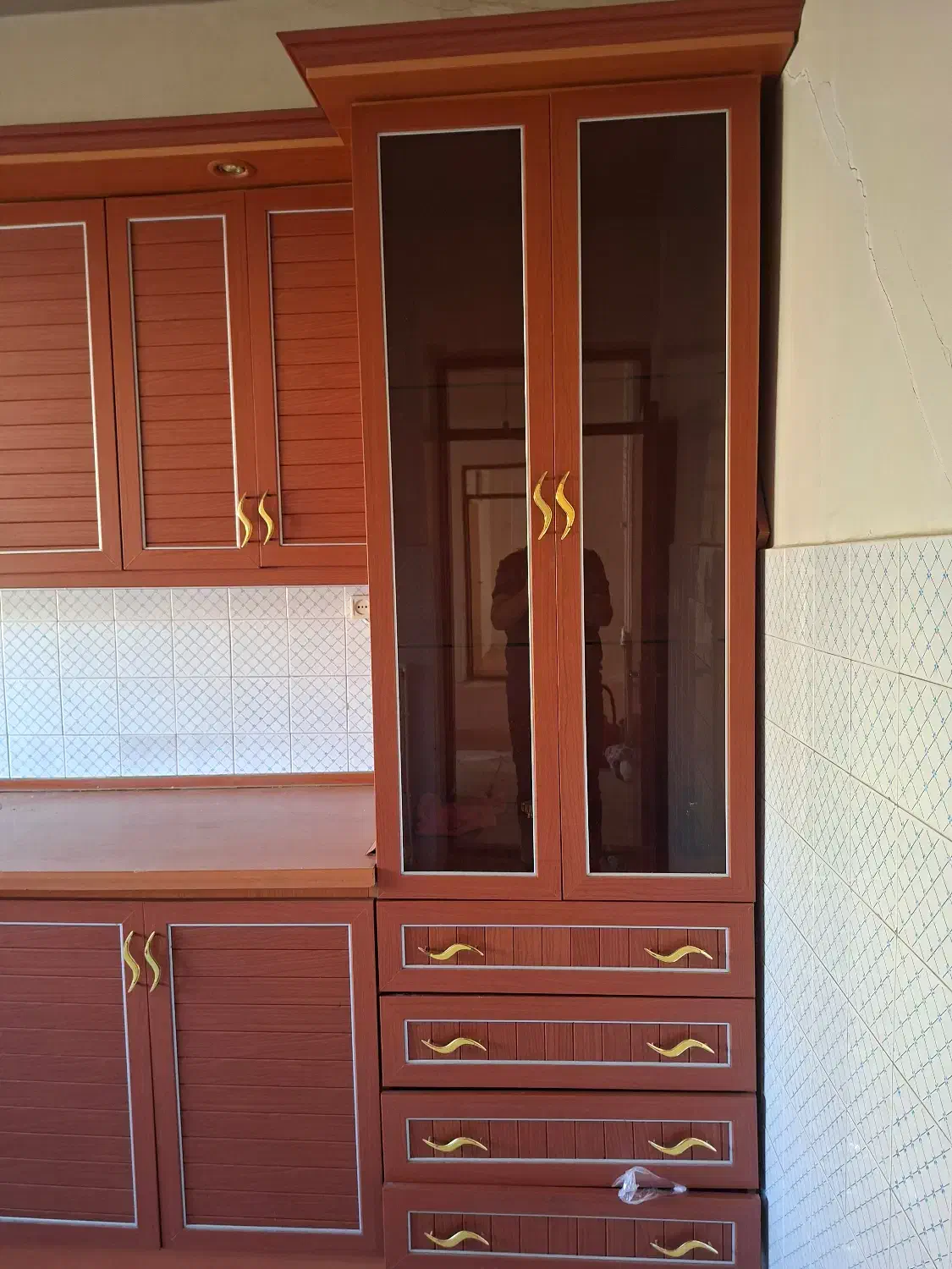 کابینت در حد نو سالم|مصالح و تجهیزات ساختمان|میاندوآب, |دیوار