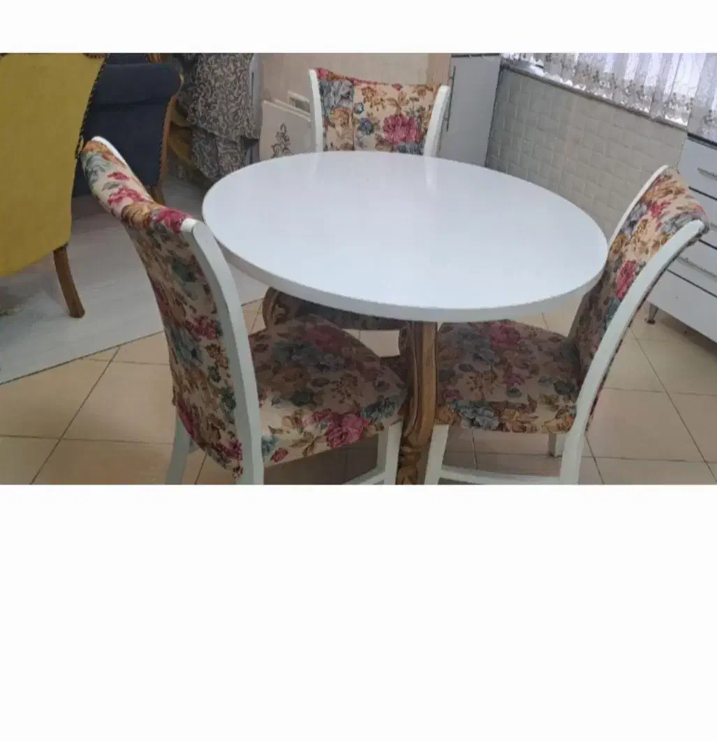 میز غذاخوری ۳نفره|میز و صندلی غذاخوری|شاهین‌شهر, فردوسی|دیوار