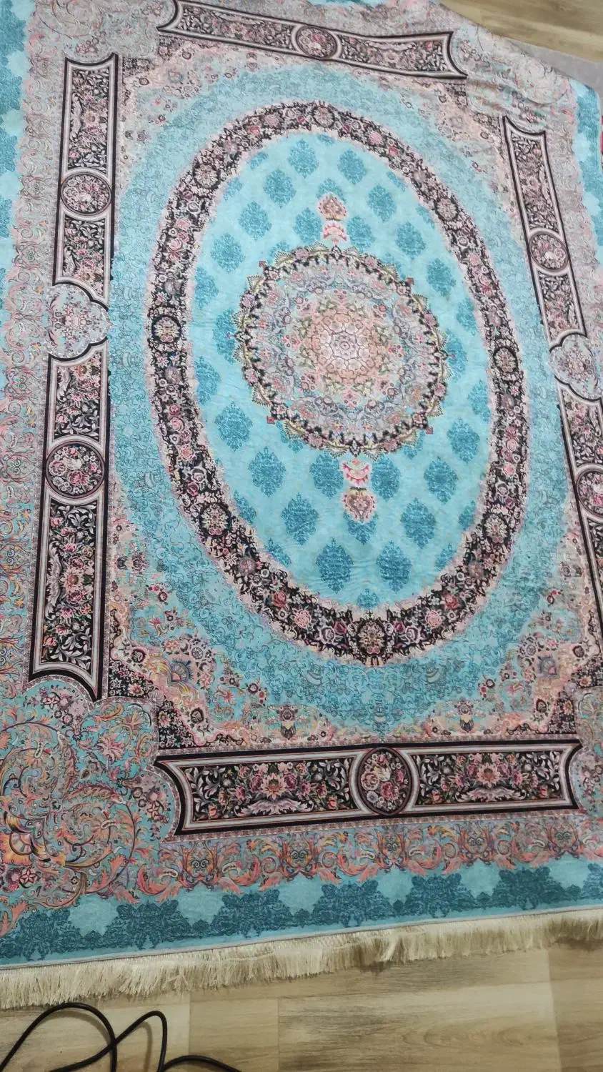 فروش تعدادی وسایل خونه|فرش|رشت, حومه رشت|دیوار