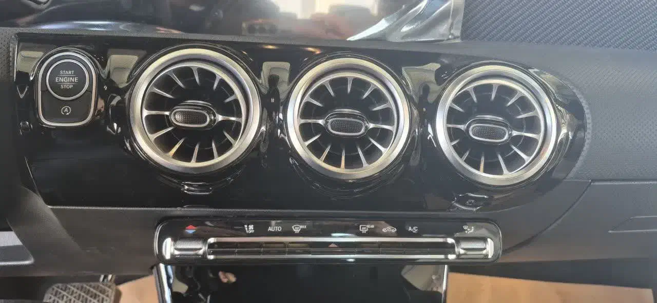 بنز a200 سفید ۲۰۲۵|خودرو سواری و وانت|تهران, سهروردی|دیوار