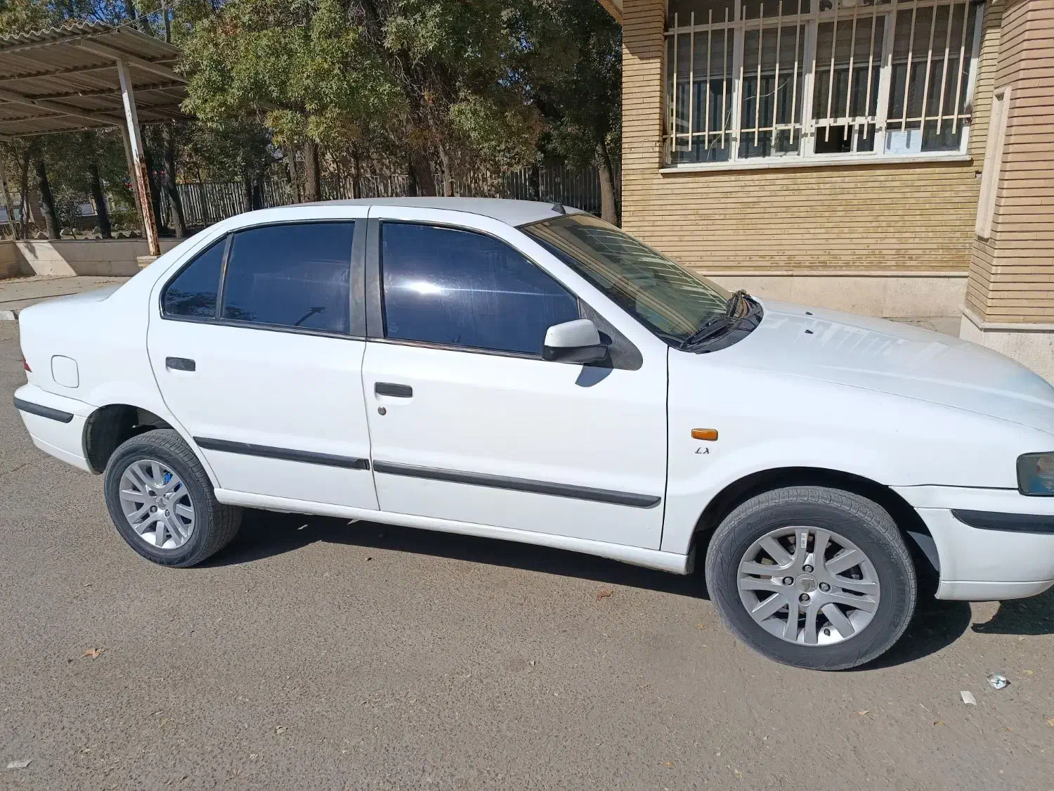 سمند|خودرو سواری و وانت|بروجرد, |دیوار