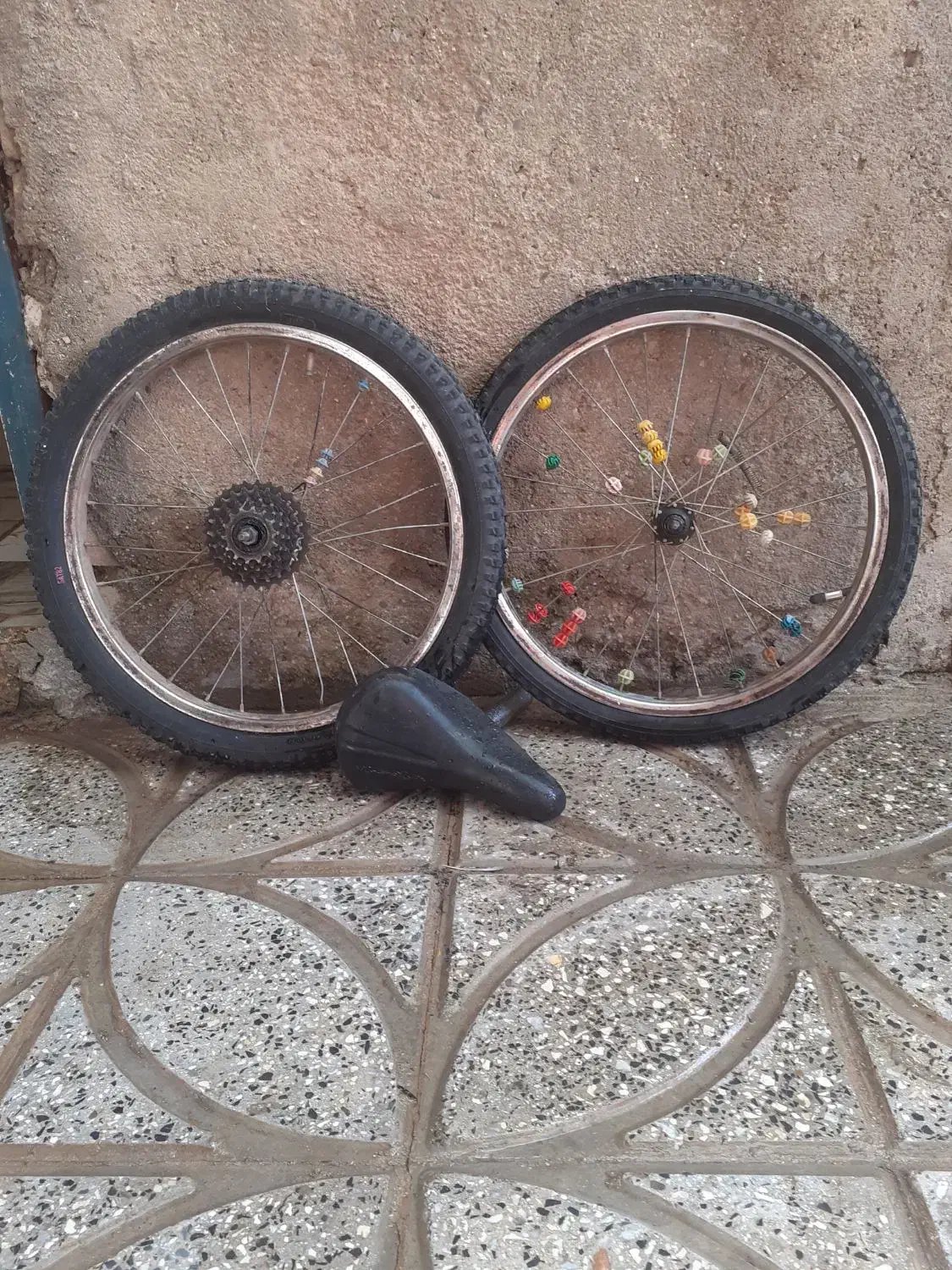 تایر وصندلی|دوچرخه، اسکیت، اسکوتر|بروجرد, |دیوار