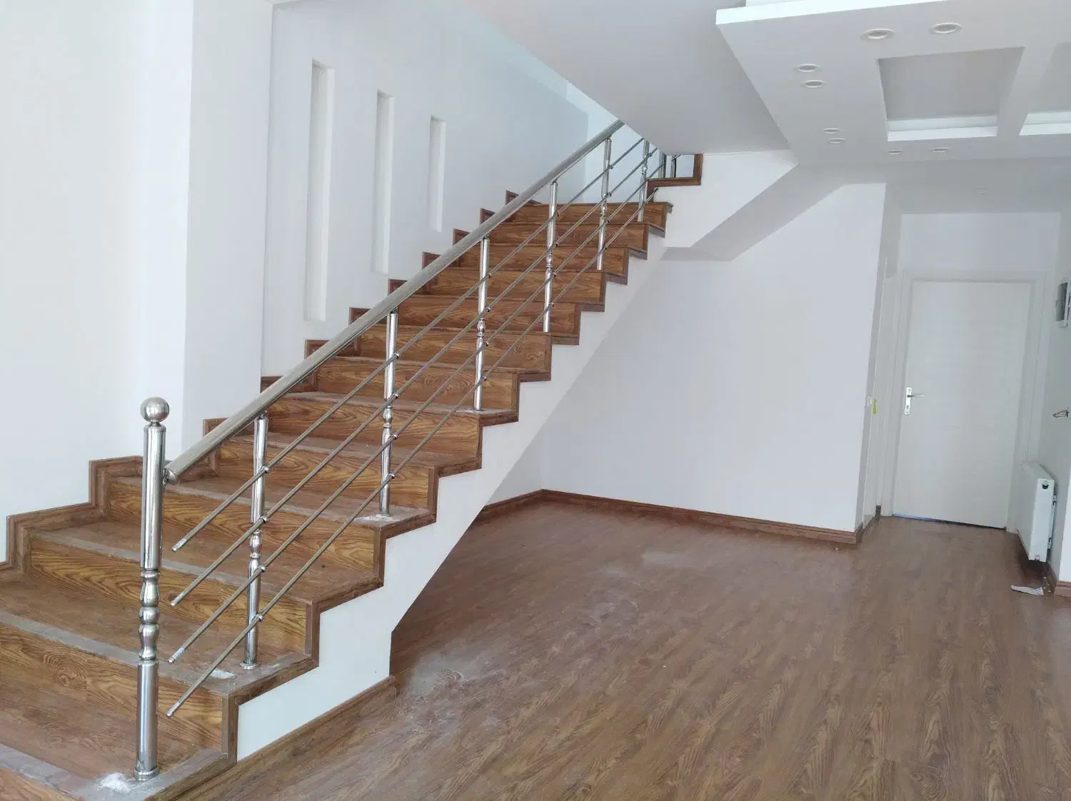 نرده و حفاظ استیل تک|مصالح و تجهیزات ساختمان|گنبد کاووس, |دیوار