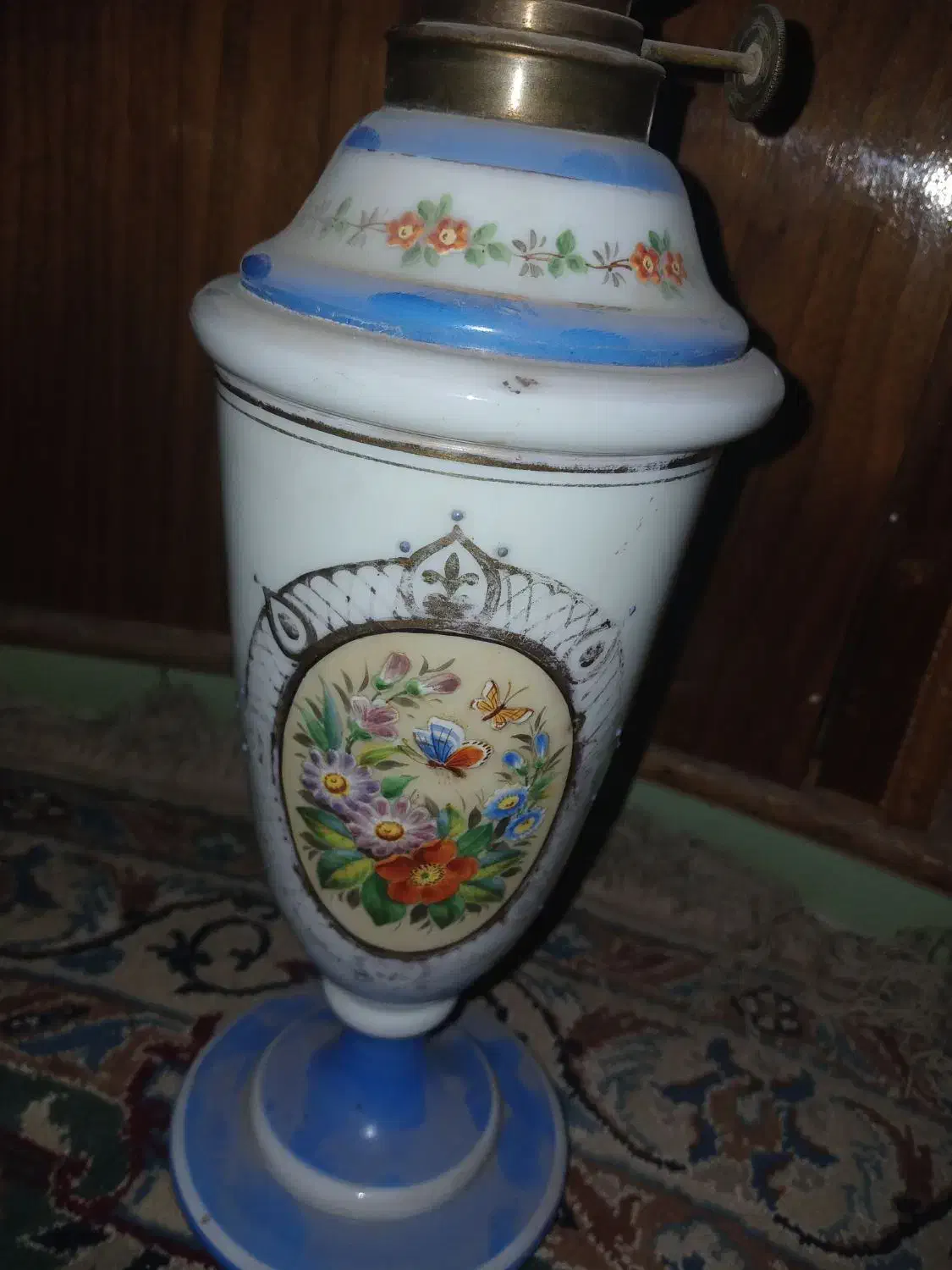 چراغ روشنایی انتیک عتیقه|کلکسیون اشیاء عتیقه|یزد, |دیوار