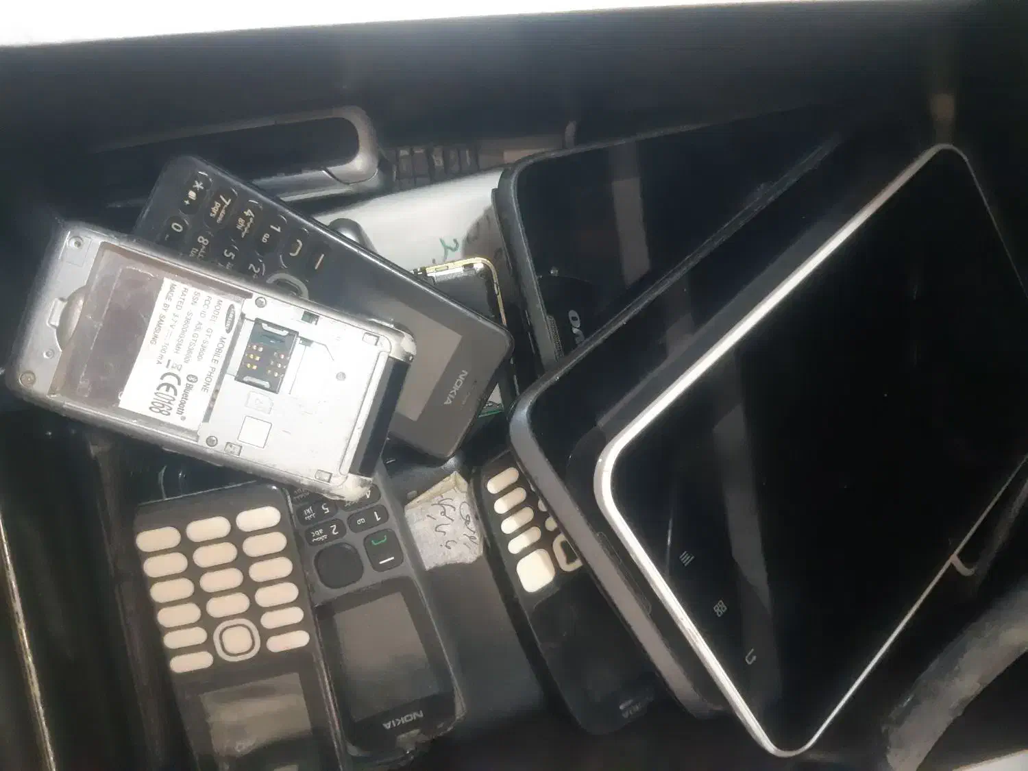 گوشی های اوراقی|موبایل|بازرگان, |دیوار